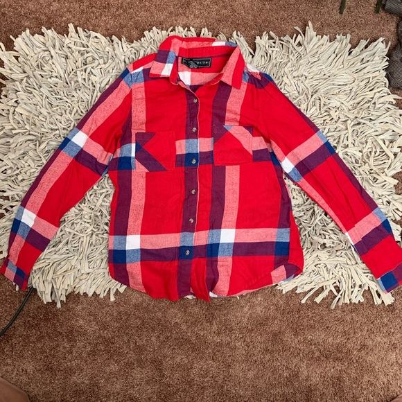 Button down - Picture 1 of 3